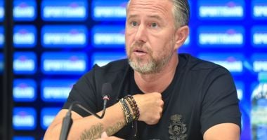 Stire din Sport : Laurenţiu Reghecampf, noul antrenor al echipei Universitatea Craiova