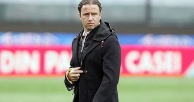 Stire din Sport : Reghecampf crede că Steaua are șanse mari să treacă de AJAX