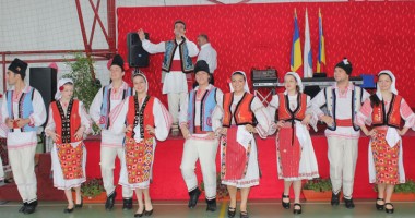 Dublă sărbătoare pentru localnicii satului Lazu - 7