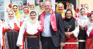 Dublă sărbătoare pentru localnicii satului Lazu - 3