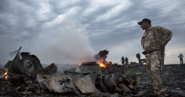 Foto și Video. Blestemul Malaysia Airlines se repetă! Un Boeing 777 cu 295 de pasageri, prăbușit în Ucraina. "Nu este un accident, ci un act terorist" - 2