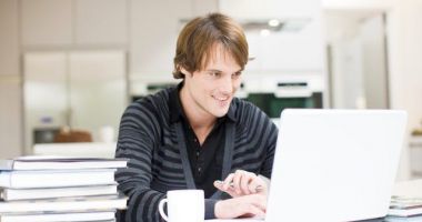 Stire din Cultură-Educație : Lecții online pentru elevii care se pregătesc de bacalaureat