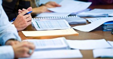 Stire din Economie : Legea auditului intern este ignorată de 1.990 de instituții publice