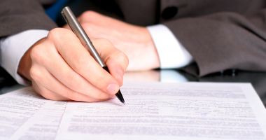 Stire din Economie : Legea societăţilor comerciale, simplificată