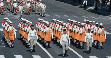 Stire din Actualitate : Franța își sărbătorește ziua națională cu parade militare, artificii și picnicuri | VIDEO