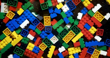 Stire din Diverse : Invitație în Universul Lego!