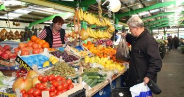 Stire din Social : Pesticide în legumele și fructele românești! Ce au găsit autoritățile