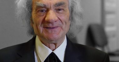 Stire din Social : Societatea Română de Chirugie Cardiovasculară a transmis, din greşeală, că neurochirugul Leon Dănăilă a murit