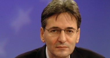 Stire din Politică-Administrație : Vezi declarația ministrului Leonard Orban despre amânarea aderării României la spațiul Schengen