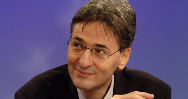 Stire din Politică-Administrație : Leonard Orban, propus ministru al Fondurilor Europene
