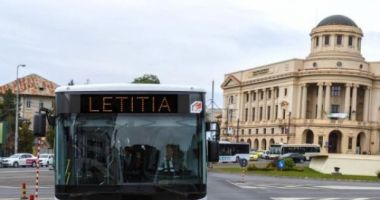 Stire din Eveniment : Maria Grapini, ironizată! A fost inaugurată linia de autobuze care duce în Letiția