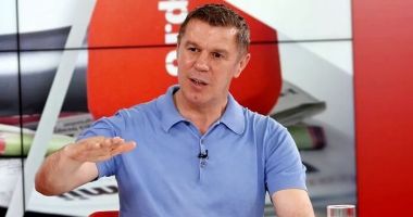 Stire din Sport : Fostul campion mondial de box Mihai Leu continuă recuperarea la Institutul Clinic Fundeni