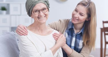 Stire din Sănătate : Leucemia poate avea manifestări precum febră și transpirații nocturne