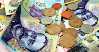 Stire din Economie : Leul a încheiat săptămâna victorios pe toate fronturile valutare
