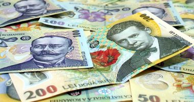 Leul pierde la euro și dolar, dar câștigă la francul elvețian