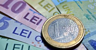 Leul pierde la euro și dolar, dar câștigă la francul elvețian