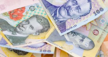 Stire din Economie : Leul a încheiat săptămâna în avantaj