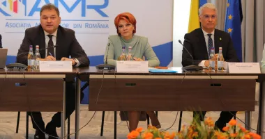 Stire din Politică-Administrație : Primarii pun presiune și solicită decontarea facturilor PNRR fără întârziere