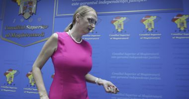 Stire din Actualitate : Șefa Înaltei Curți de Casație și Justiție vrea să atace la Curtea Constituțională legea privind reforma pensiilor de serviciu