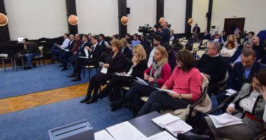 Stire din Politică-Administrație : Liberalii amenință că nu votează bugetul Constanței propus de edilul Decebal Făgădău