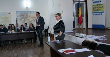 Stire din Politică-Administrație : Liberalii constănțeni, participanți la seminarul despre democrație
