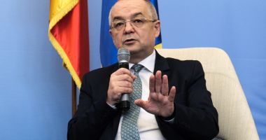 Stire din Politică-Administrație : Liberalul Emil Boc: „Nu am și nici nu îmi doresc o funcție în PNL”