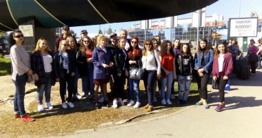 Stire din Cultură-Educație : Elevii Liceului "Virgil Madgearu" se specializează în Franța