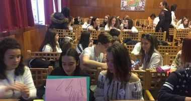 Liceenii și-au dovedit abilitățile de vorbitori  de limba franceză - 2
