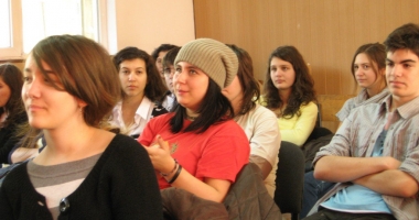 Stire din Cultură-Educație : "Lecții de viață",  la Penitenciarul  Poarta Albă