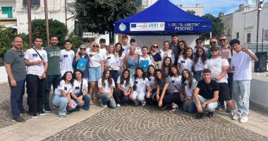 Stire din Cultură-Educație : Experiența italiană petrecută de echipa Liceului „Lazăr Edeleanu” în a treia mobilitate Erasmus