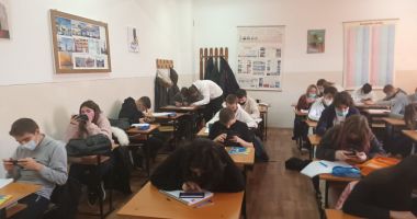Stire din Cultură-Educație : Elevii Liceului „Ion Bănescu” inițiați în concepte de programare