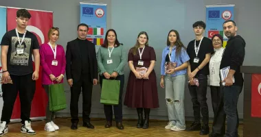 Stire din Cultură-Educație : Liceul „Lazăr Edeleanu” Năvodari, reprezentat la Ankara într-un proiect despre energia viitorului