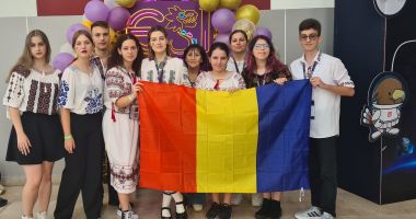 Stire din Cultură-Educație : Delegația Liceului ”Ovidius”, premiată în Mexic, pentru implicare, pasiune și inovație
