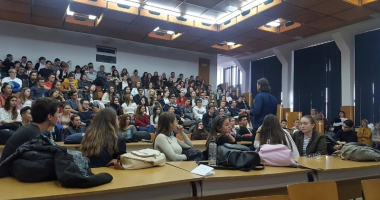 Caravana SNSPA  la Liceul "Callatis" Mangalia. Lecții  de business și PR  pentru viitori  practicieni de succes - 2