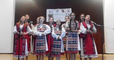 Liceul "Ioan Cotovu" din Hârșova, păstrător al folclorului românesc - 3