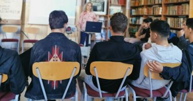 Stire din Cultură-Educație : Prevenirea bullyingului în clasă preocupă comunitatea Liceului „Ion Bănescu” din Mangalia