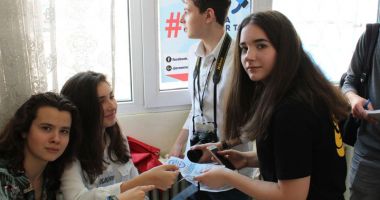 Tinerii de la Liceul "Ovidius", interesați să devină voluntari - 6