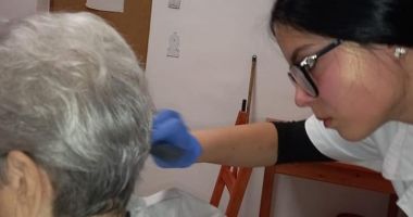 GALERIE FOTO. Prin gestul lor, elevi ai Liceului „I.N. Roman” le-au readus zâmbetul persoanelor vârstnice - 2