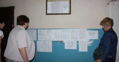 Stire din Cultură-Educație : VOR AJUNGE ÎN STRADĂ! Licitație CU SCANDAL la căminul Liceului "C.A. Rosetti"