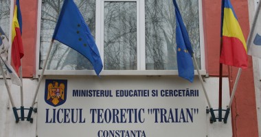 Stire din Cultură-Educație : Liceul "Traian" nu se lasă mai prejos. Iată ce le pregătește elevilor
