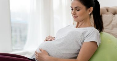Stire din Sănătate : Lipsa lichidului amniotic duce la complicații grave
