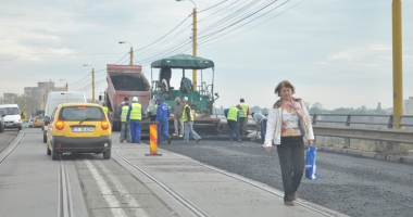 Cum va arăta Podul de la Butelii. Arteră pietonală, parapete anti-fonice, separatoare de sens și led-uri albastre - 2