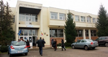 Liderii elevilor constănțeni dezbat strângerea ilegală de fonduri