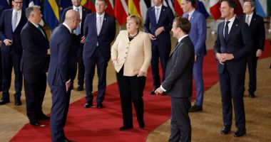 Stire din Actualitate : Liderii lumii şi-au luat la revedere de la Angela Merkel