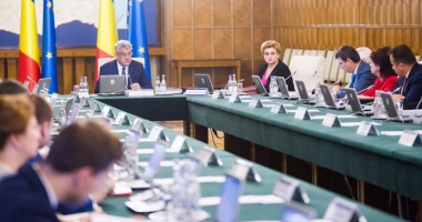 Stire din Politică-Administrație : Liderii PSD-ALDE se reunesc la Constanța pentru a evalua cele opt luni de guvernare