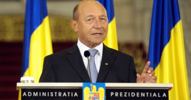 Stire din Politică-Administrație : "Liderii PSD, PNL și PDL sunt iresponsabili. Vor băga țara în criză"