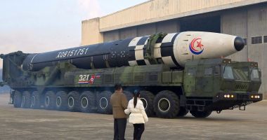 Stire din Actualitate : Liderul nord-coreean spune că va răspunde ameninţărilor cu arme nucleare