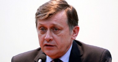Stire din Politică-Administrație : Liderul PNL, Crin Antonescu, vine la Constanța