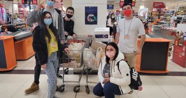 Voluntarii din Liga Studenţilor de la UMC, campanie de ajutorare a unor copii din familii nevoiaşe - 3