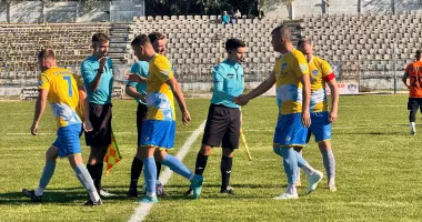 Stire din Sport : Meciuri intense în Liga a IV-a din Constanța. Lupta pentru promovare rămâne strânsă